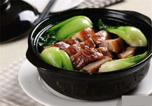 山奴煲仔饭