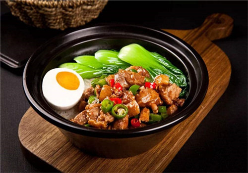 暖心暖胃煲仔饭