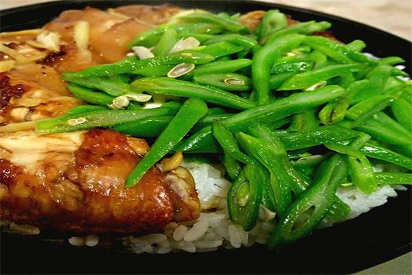 华比特煲仔饭