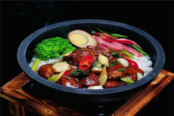 三味煲仔饭