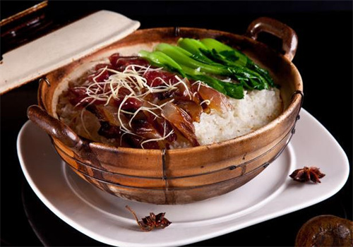 煲满怡煲仔饭