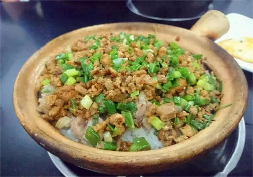 梅子煲仔饭