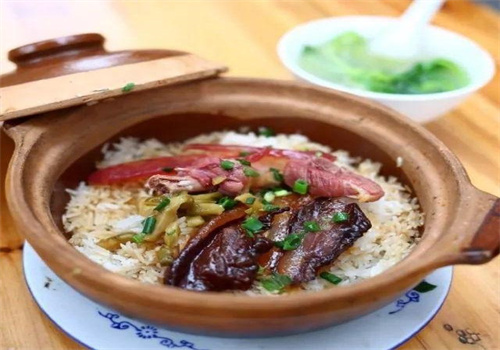 品尚煲仔饭