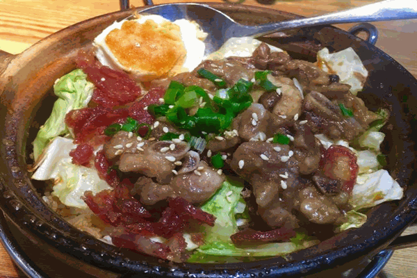 1+1金牌煲仔饭