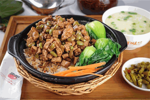 飘香功夫煲仔饭加盟