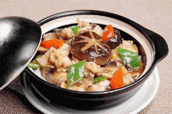 醉香酱汁煲仔饭加盟