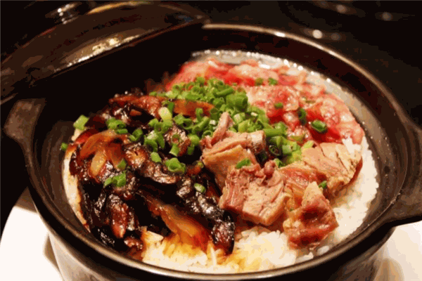 湘菜香煲仔饭加盟