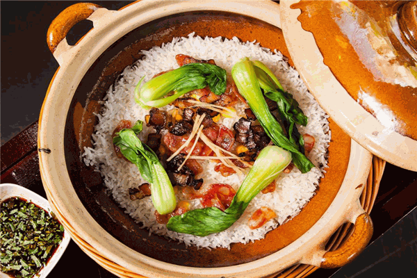 湘粤情蒸饭煲仔饭加盟