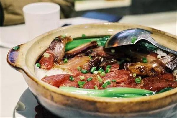 味汁香煲仔饭加盟