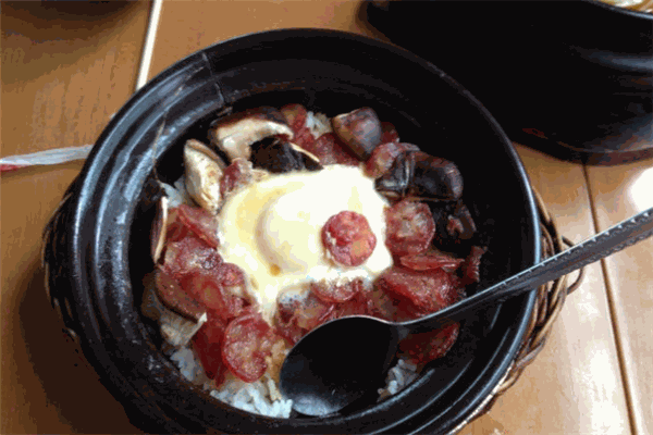 煲香四溢煲仔饭加盟