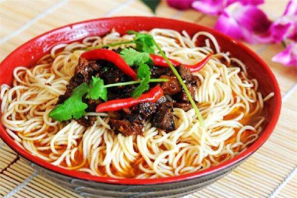 王菊牛肉面加盟