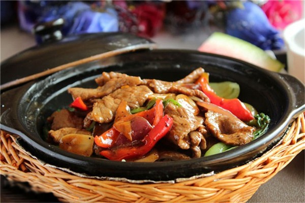 栀子花煲仔饭加盟