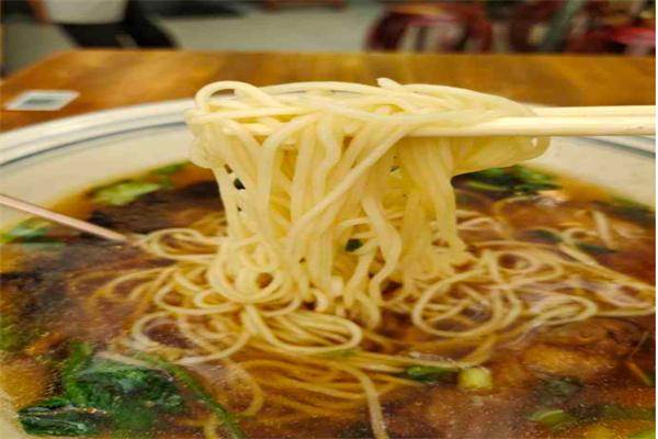 一碗阳春面
