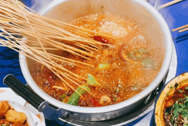 谭二师麻辣烫