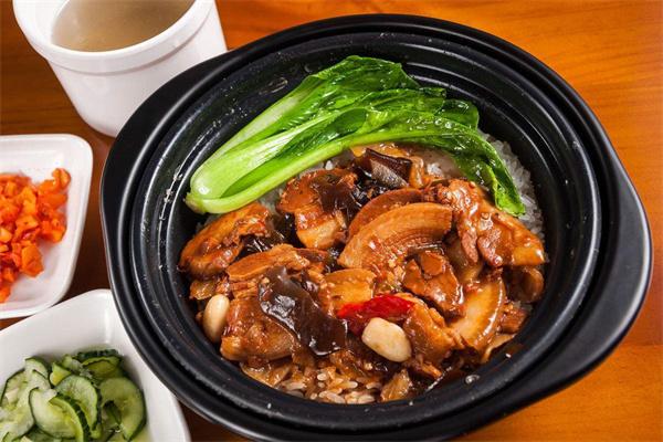 哎呦煲仔饭加盟