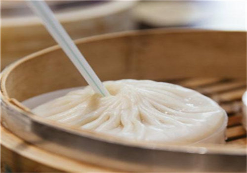 百年龙袍灌汤包