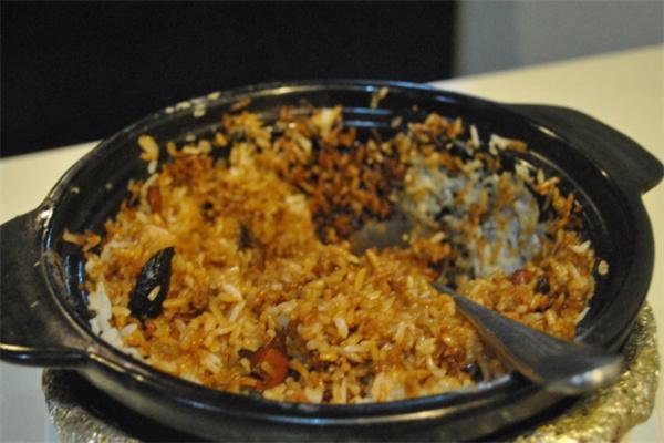 小明家煲仔饭加盟