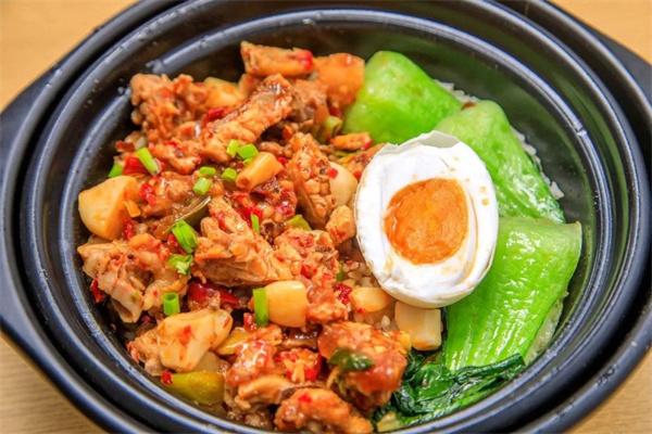 小明家煲仔饭加盟