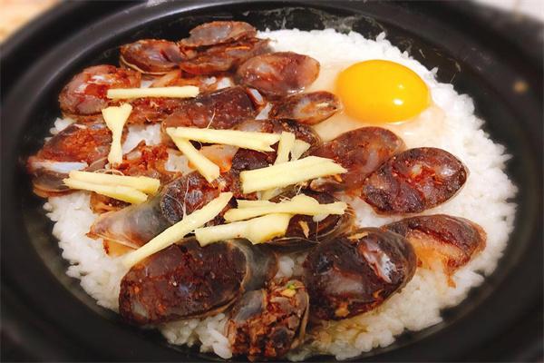 小地方煲仔饭加盟