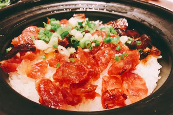 煲皇煲仔饭加盟