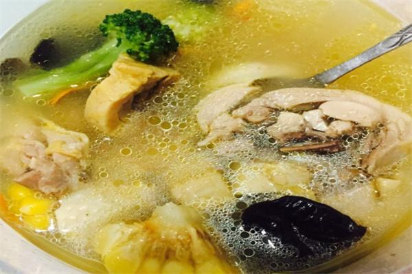 贝嫂老母鸡汤泡饭加盟