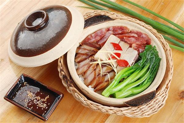 晓食煲仔饭加盟