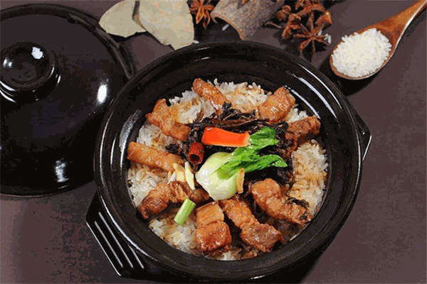 金龙煲仔饭加盟