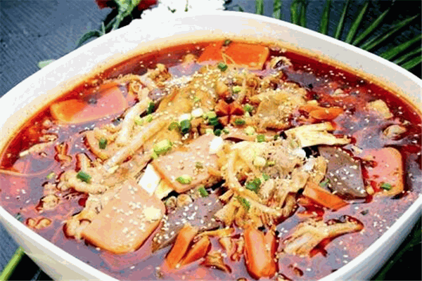 皇城冒菜火锅加盟
