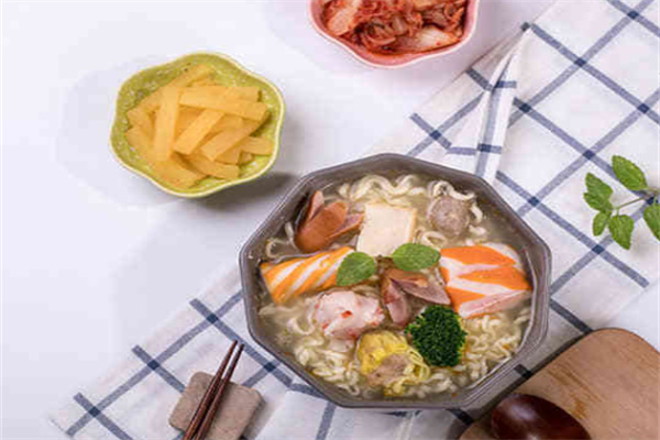 面汇面泡面小食堂加盟