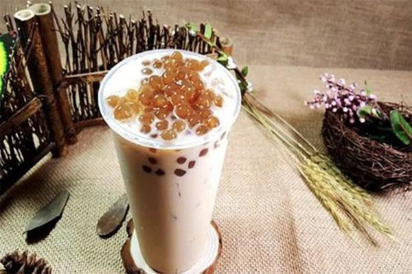 鲜疯奶茶加盟