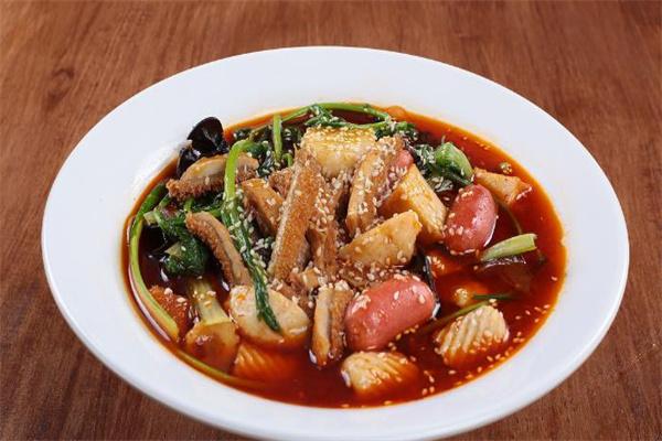 安井串串香麻辣烫加盟