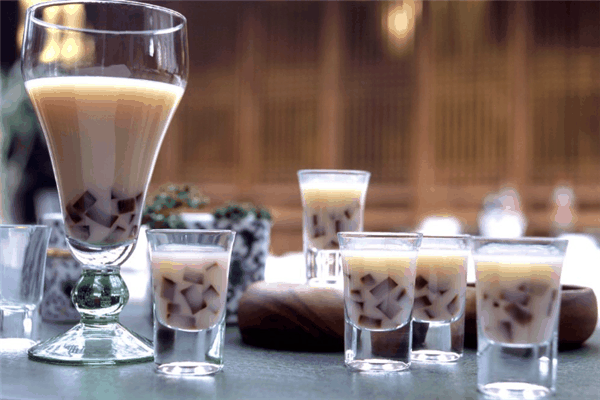 鲜活林奶茶加盟