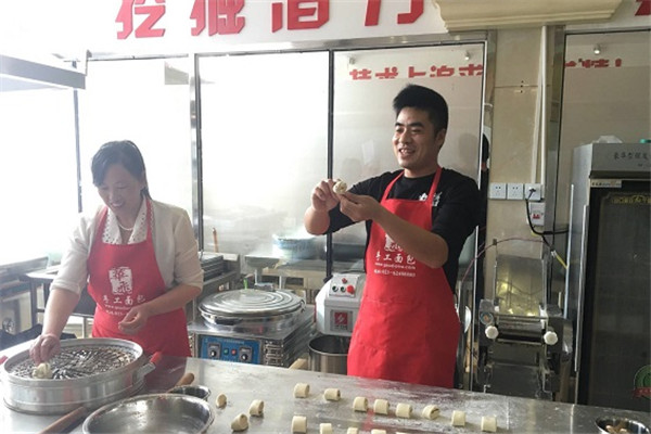 华飞餐饮加盟
