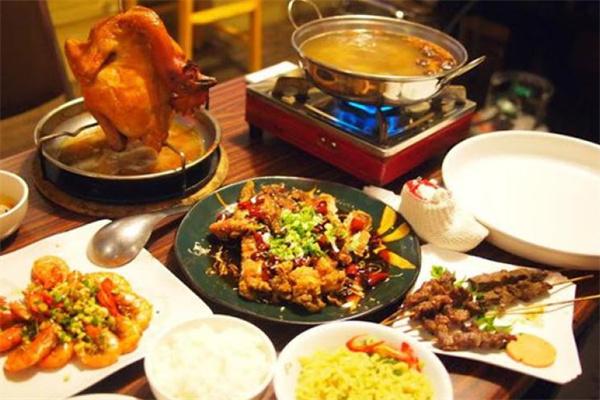 聚蕉泰式料理