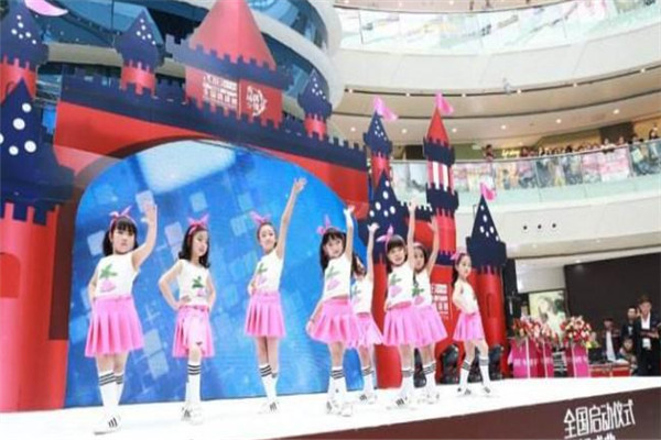 秀场偶像星方向加盟