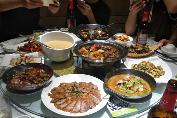 漓江小象中餐加盟