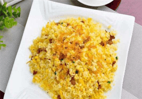 严先生炒饭加盟