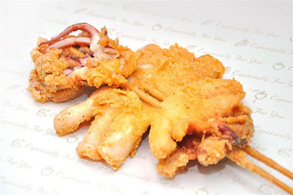 江湖鱿侠轰炸大鱿鱼