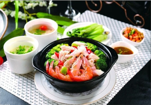 稻食代煲仔饭