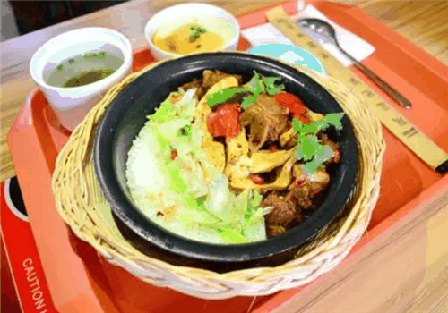 康康煲仔饭加盟