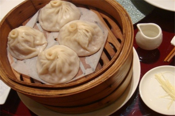 小龙汤包