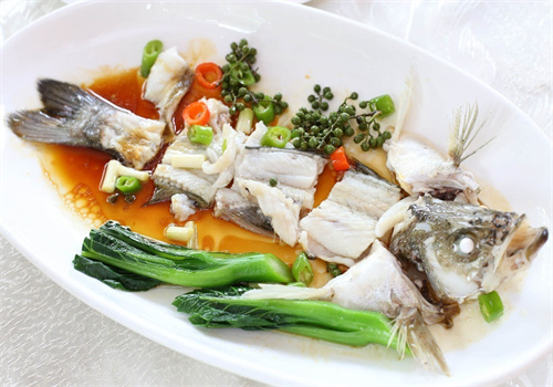三只耳河鲜馆