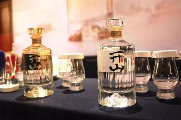 开山酒加盟