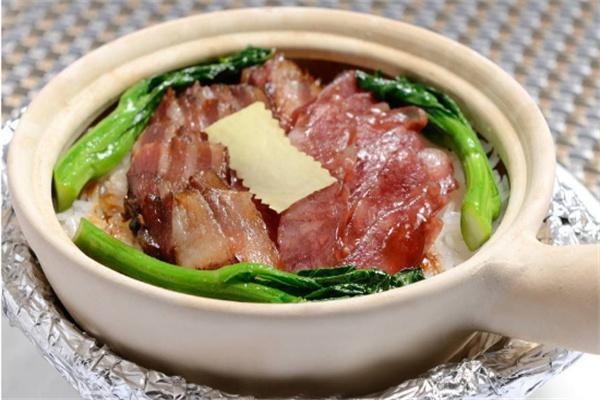 淘淘居广式煲仔饭