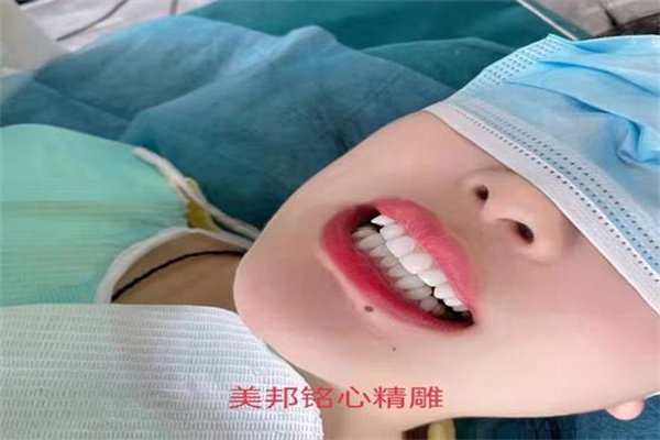 美邦铭心精雕加盟
