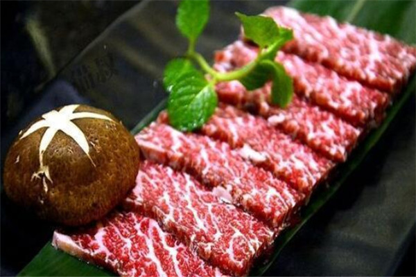 和牛村日式烤肉加盟