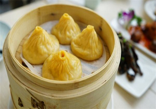 第一笼小笼包