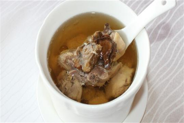 金汤铺炖汤世家加盟