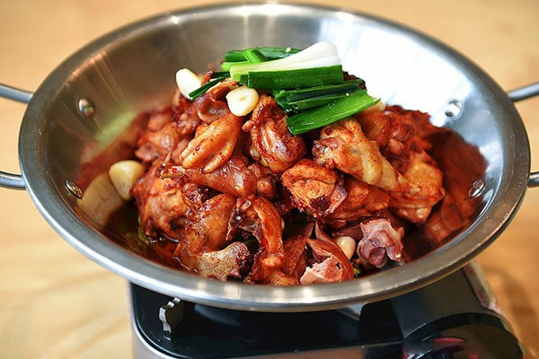 石婆婆烧鸡公餐饮加盟