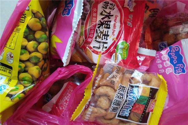 嘟嘟小嘴零食加盟